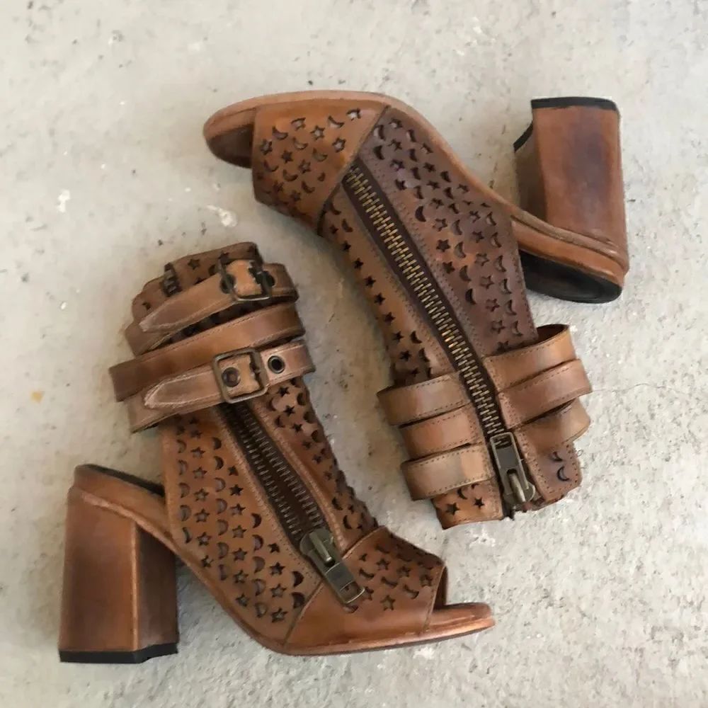 Freebird cutout ankle